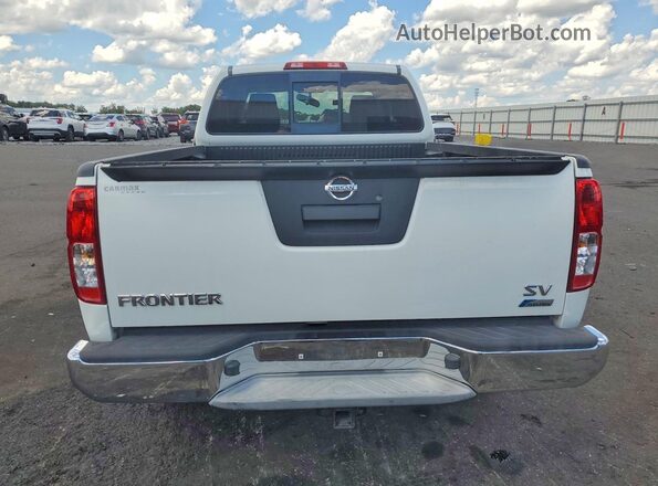1N6DD0CU2HN723963 2017 NISSAN FRONTIER White Հետևի տեսք