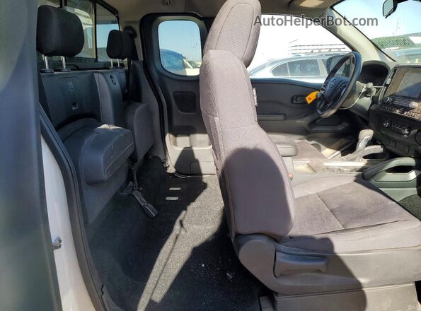 1N6ED1CL0SN633719 2025 NISSAN FRONTIER White Вид задніх сидінь