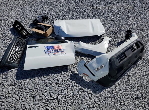 1N6ED1CL1RN656114 2024 NISSAN FRONTIER White Engine compartment view