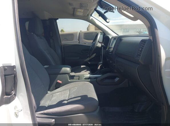 1N6ED1CL2NN691710 2022 NISSAN FRONTIER Белый Вид салона спереди
