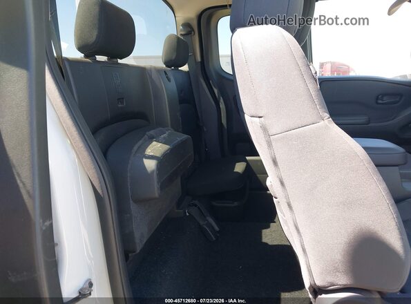 1N6ED1CL3RN643882 2024 NISSAN FRONTIER White VIN კოდის სტიკერის ხედი