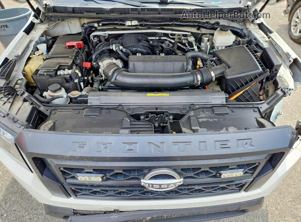 1N6ED1CL6RN667092 2024 NISSAN FRONTIER White Սալոնի հետևի տեսք