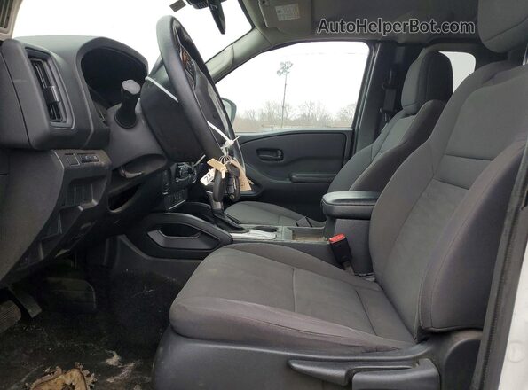 1N6ED1CL7SN618800 2025 NISSAN FRONTIER White Vista interior delantera