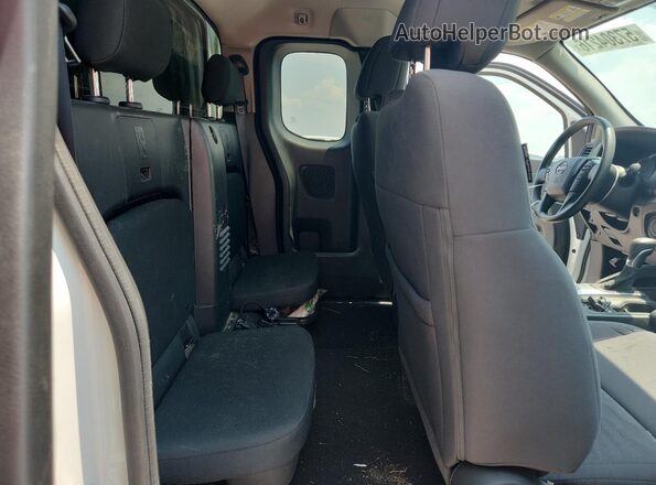 1N6ED1CL8RN639536 2024 NISSAN FRONTIER White Widok tylnych siedzeń