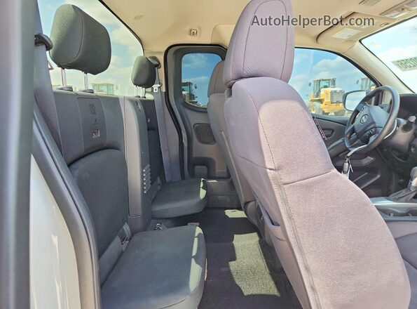 1N6ED1CLXRN636993 2024 NISSAN FRONTIER White Вид задніх сидінь