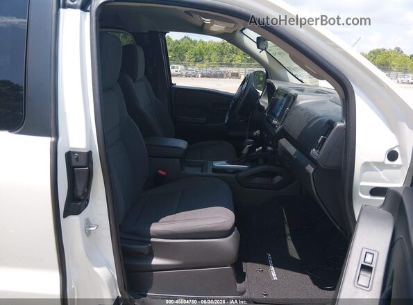 1N6ED1CM1SN648318 2025 NISSAN FRONTIER Белый Вид салона спереди