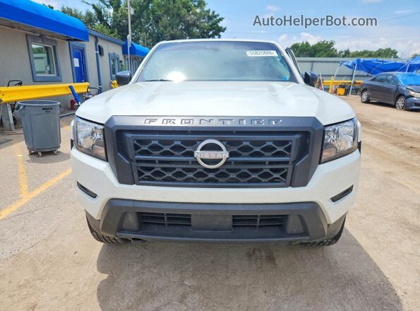1N6ED1CM3RN673215 2024 NISSAN FRONTIER Белый Вид спереди