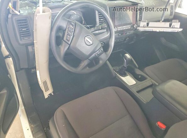 1N6ED1CM3RN675515 2024 NISSAN FRONTIER White წინა პანელის ხედი