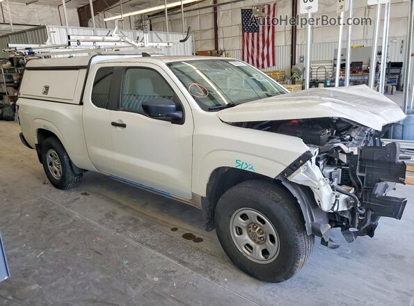 1N6ED1CM6RN640192 2024 NISSAN FRONTIER Белый Передняя правая четверть
