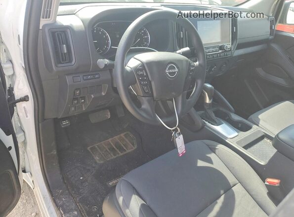 1N6ED1CM9SN609945 2025 NISSAN FRONTIER White Vista del salpicadero