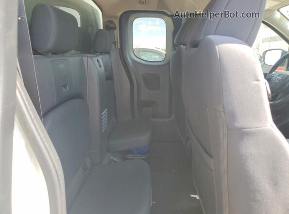 1N6ED1CM9SN609945 2025 NISSAN FRONTIER White Vista de los asientos traseros