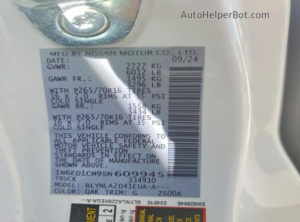 1N6ED1CM9SN609945 2025 NISSAN FRONTIER White Vista del compartimento del motor