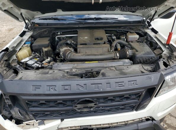 1N6ED1EJ2NN611690 2022 NISSAN FRONTIER Белый Вид задней части салона