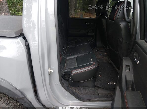 1N6ED1EK1PN662920 2023 NISSAN FRONTIER Gray VIN sticker view
