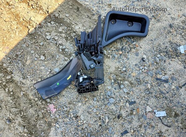 1N6ED1EK6RN668263 2024 NISSAN FRONTIER Black Widok komory silnika