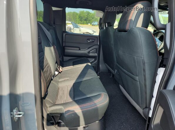 1N6ED1EKXSN639855 2025 NISSAN FRONTIER Gray Widok tylnych siedzeń