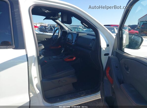 1N6ED1EKXTN632518 2026 NISSAN FRONTIER White Vista interior delantera