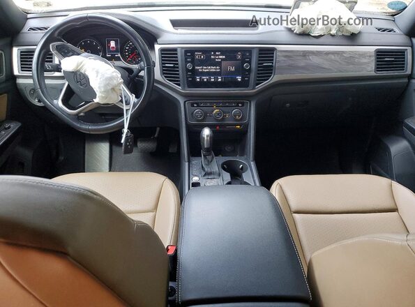 1V21E2CA4LC218868 2020 VOLKSWAGEN ATLAS White Widok deski rozdzielczej