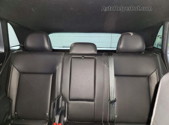 1V21E2CA9LC216453 2020 VOLKSWAGEN ATLAS Silver Rear seats view