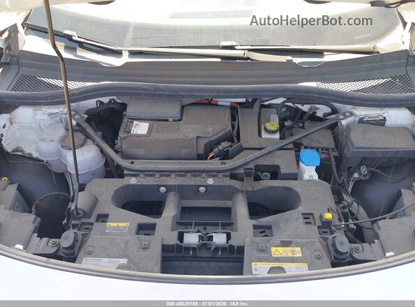 1V25MPE83PC037746 2023 VOLKSWAGEN ID.4 White Вид ззаду