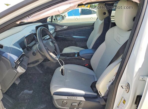 1V25MPE85RC013483 2024 VOLKSWAGEN ID.4 White Front interior view