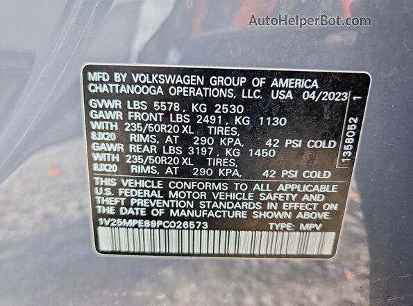 1V25MPE89PC026573 2023 VOLKSWAGEN ID.4 Gray Vista de la etiqueta del VIN