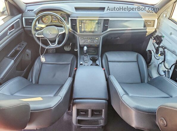 1V26E2CA2LC217210 2020 VOLKSWAGEN ATLAS White Widok deski rozdzielczej