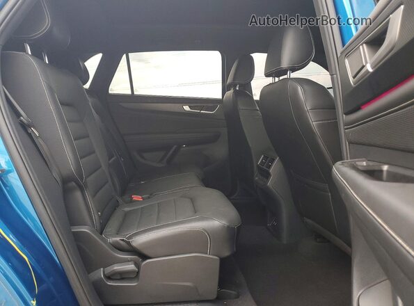 1V2AE2CA5RC222243 2024 VOLKSWAGEN ATLAS Blue Rear interior view