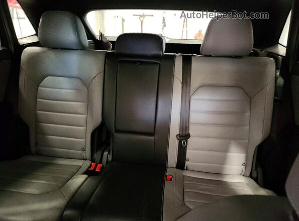 1V2AE2CAXRC255660 2024 VOLKSWAGEN ATLAS Black Rear seats view