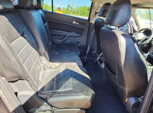 1V2AP2CA3JC538335 2018 VOLKSWAGEN ATLAS Black Widok wnętrza z tyłu