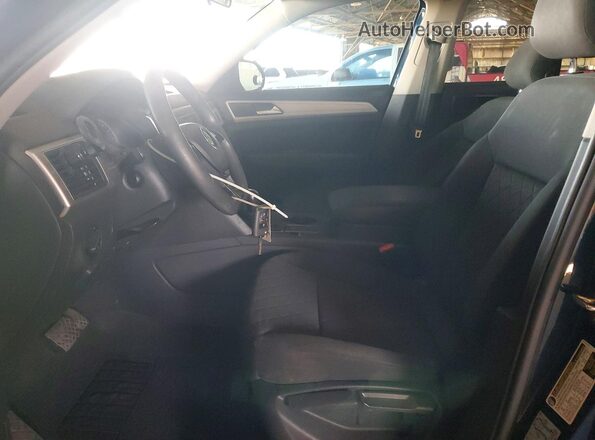1V2AP2CA4JC597099 2018 VOLKSWAGEN ATLAS Blue Вид салону спереду