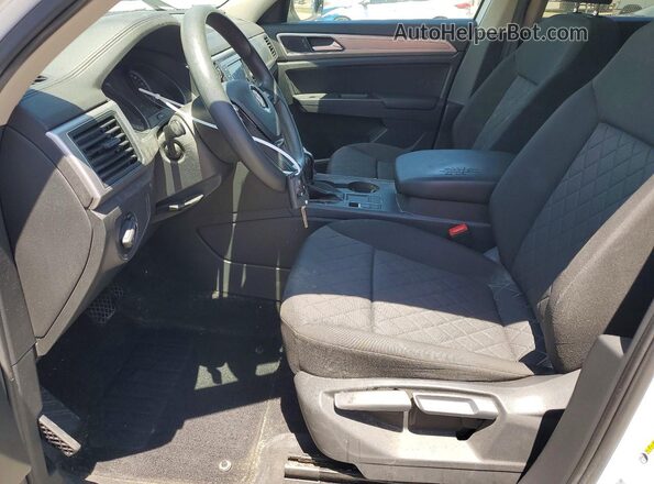 1V2AR2CA2JC553810 2018 VOLKSWAGEN ATLAS White Вид салону спереду