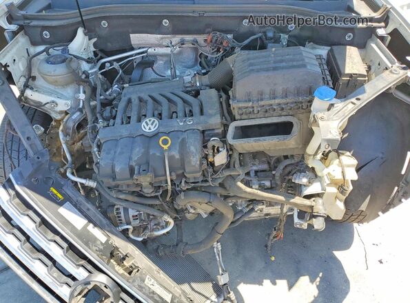 1V2AR2CA2JC553810 2018 VOLKSWAGEN ATLAS White Вид задньої частини салону