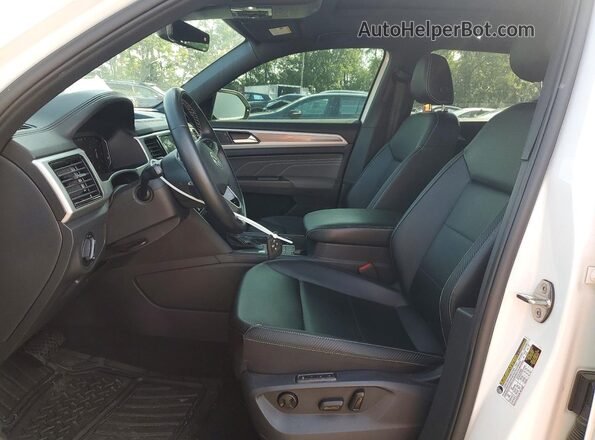 1V2BC2CA7PC210439 2023 VOLKSWAGEN ATLAS White Vista interior delantera