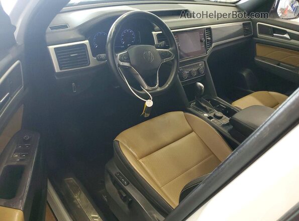 1V2BC2CA9MC225455 2021 VOLKSWAGEN ATLAS White Widok deski rozdzielczej