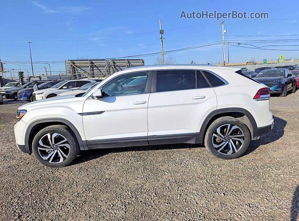 1V2BE2CA2PC224775 2023 VOLKSWAGEN ATLAS White Vista de la etiqueta del VIN
