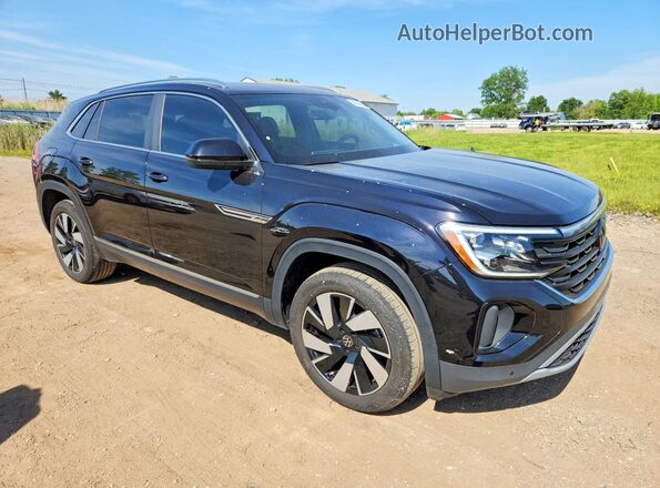 1V2BE2CA2RC238632 2024 VOLKSWAGEN ATLAS Черный Передняя правая четверть