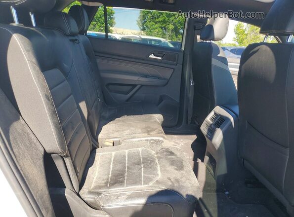 1V2BE2CA9MC222274 2021 VOLKSWAGEN ATLAS White Widok wnętrza z tyłu