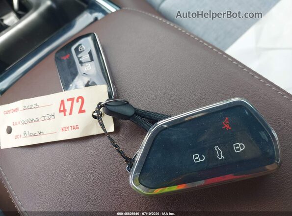 1V2CMPE85PC019496 2023 VOLKSWAGEN ID.4 Черный Вид панели приборов