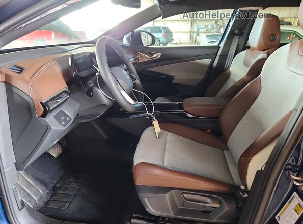 1V2CMPE89PC026063 2023 VOLKSWAGEN ID.4 Синий Вид салона спереди