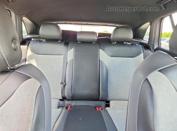 1V2CMPE89PC027861 2023 VOLKSWAGEN ID.4 Silver Rear seats view