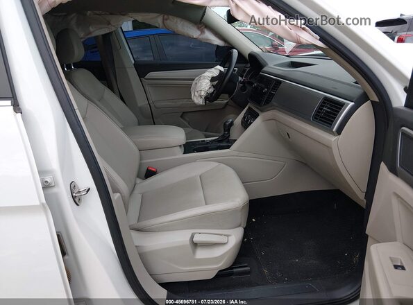 1V2CP2CA5JC600715 2018 VOLKSWAGEN ATLAS White წინა სალონის ხედი