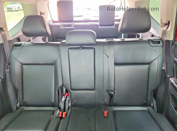 1V2CR2CA0JC536173 2018 VOLKSWAGEN ATLAS Red Вид задніх сидінь