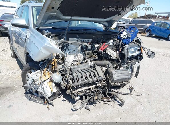 1V2CR2CA3JC505385 2018 VOLKSWAGEN ATLAS Серебряный Вид спереди