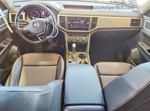 1V2CR2CA8JC571849 2018 VOLKSWAGEN ATLAS Gray Առջևի վահանակի տեսք