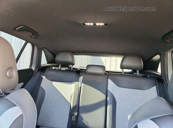 1V2DNPE84PC042821 2023 VOLKSWAGEN ID.4 Silver Vista de los asientos traseros
