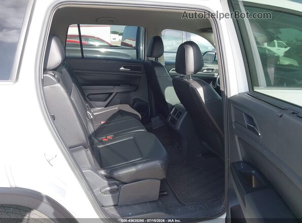 1V2DP2CA6JC597456 2018 VOLKSWAGEN ATLAS White VIN կոդի պիտակի տեսք
