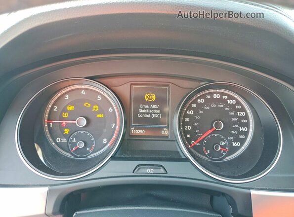 1V2DR2CA0JC537554 2018 VOLKSWAGEN ATLAS Gray Widok zestawu wskaźników