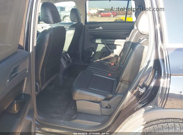 1V2DR2CA0JC537859 2018 VOLKSWAGEN ATLAS Black Widok naklejki z numerem VIN