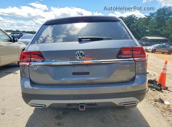 1V2DR2CA0JC561921 2018 VOLKSWAGEN ATLAS Gray Вид ззаду